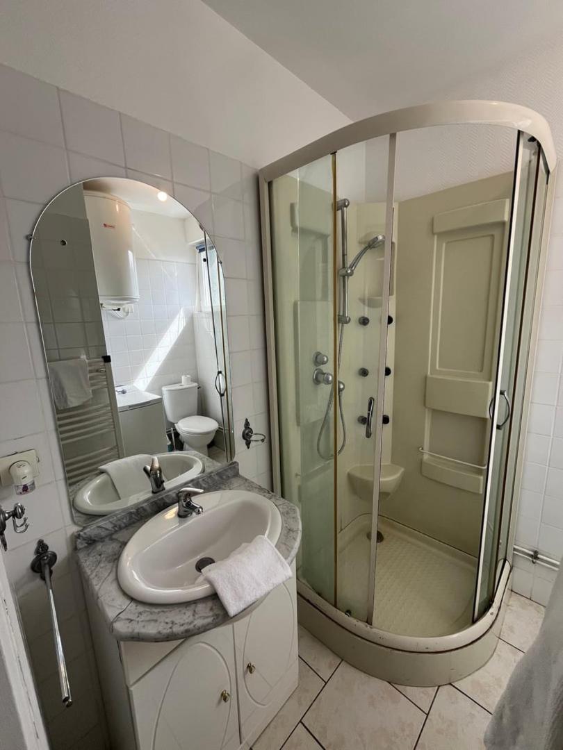 Le Fonctionnel Apartment Tours Bagian luar foto